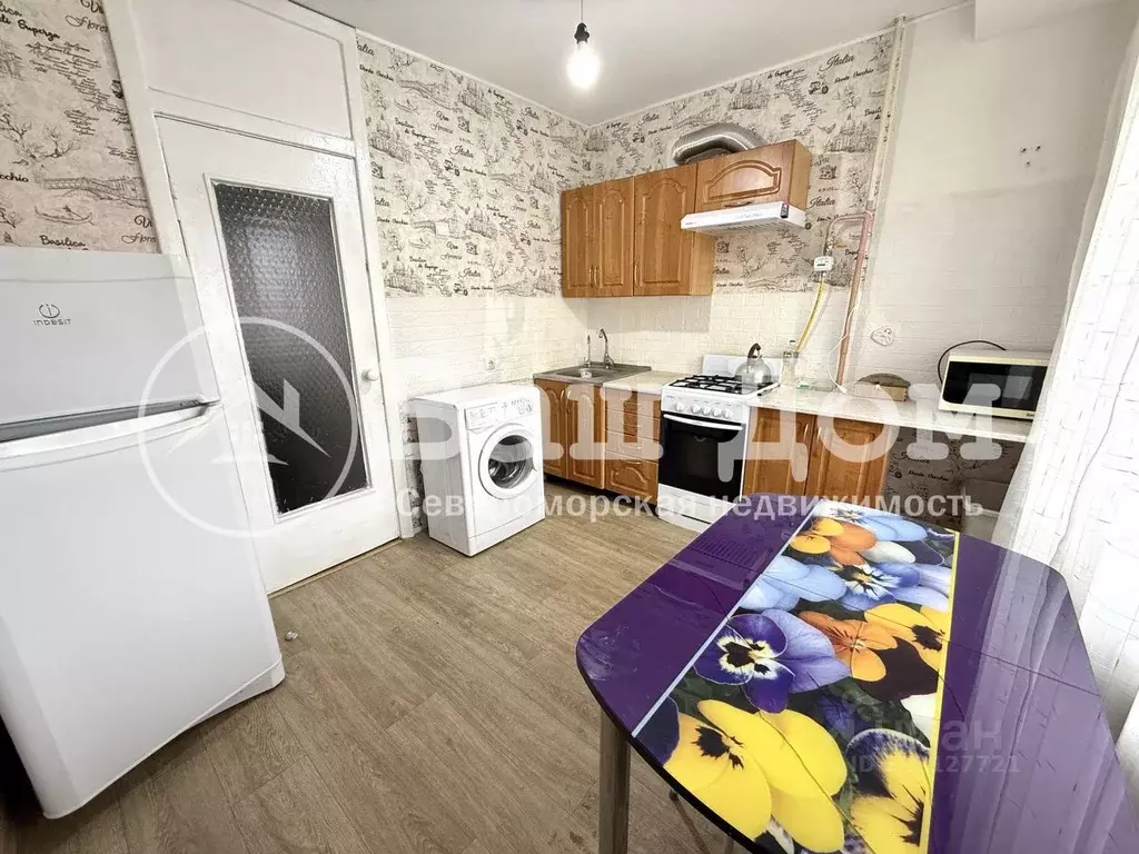 2-к кв. Мурманская область, Североморск ул. Гаджиева, 3 (50.0 м) - Фото 1