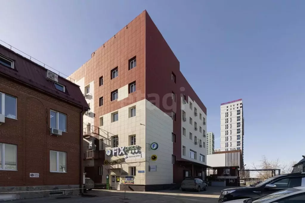 Офис в Тюменская область, Тюмень ул. Пермякова, 2с3 (15 м) - Фото 1
