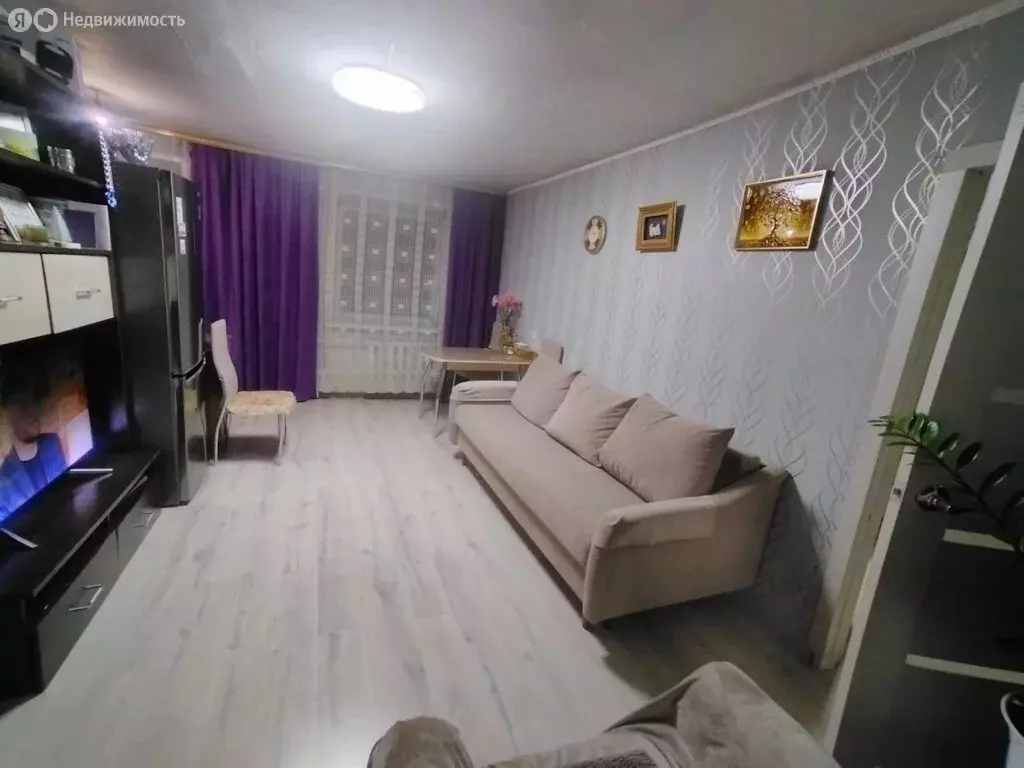 3-комнатная квартира: Кызыл, улица Дружбы, 15 (56 м) - Фото 1