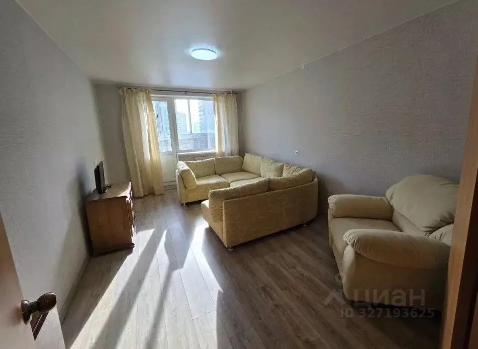 2-к кв. Свердловская область, Екатеринбург ул. Учителей, 20 (50.0 м) - Фото 2