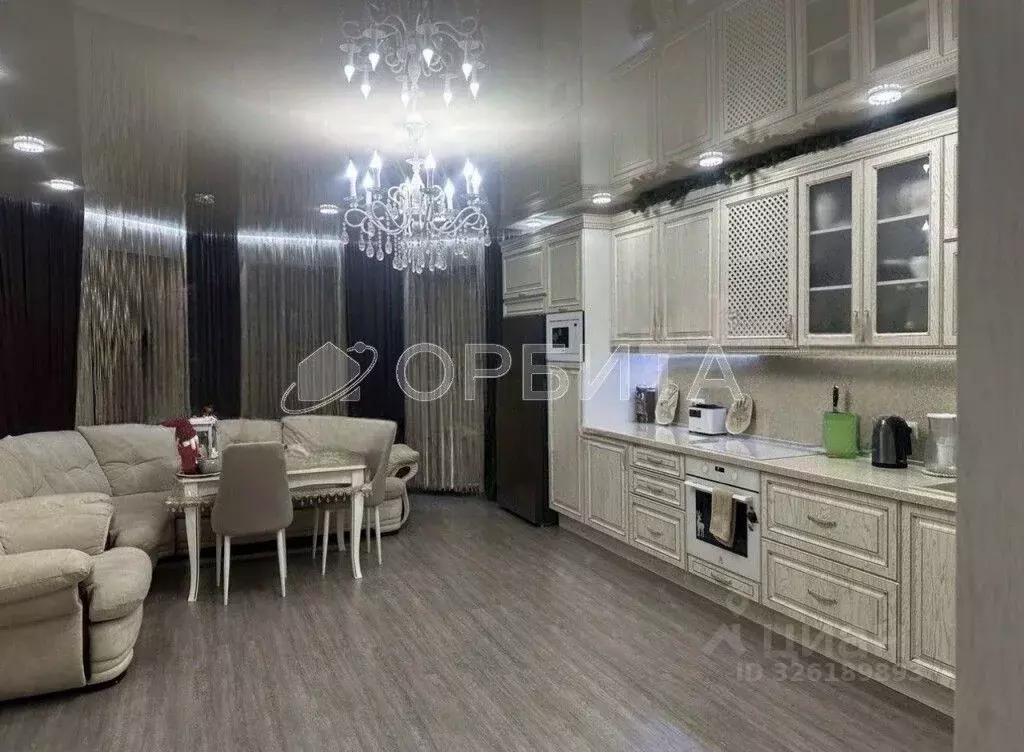 2-к кв. Тюменская область, Тюмень ул. Циолковского, 7к1 (82.0 м) - Фото 1