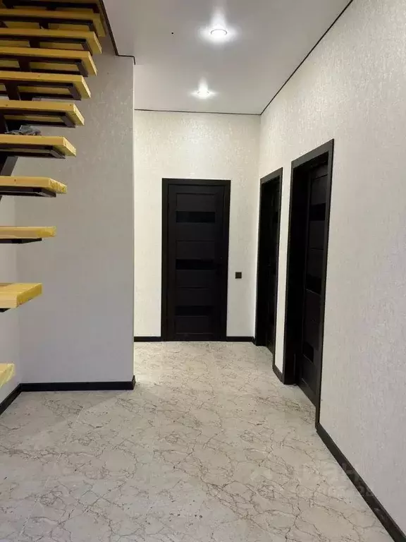 Дом в Адыгея, Тахтамукайский район, Энемское городское поселение, ... - Фото 1