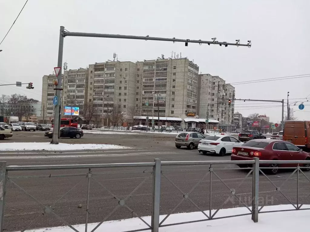 Помещение свободного назначения в Татарстан, Казань ул. Аделя Кутуя, ... - Фото 1