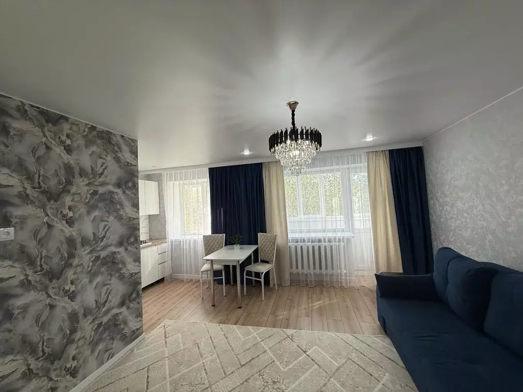 Квартира, 3 комнаты, 57 м - Фото 1