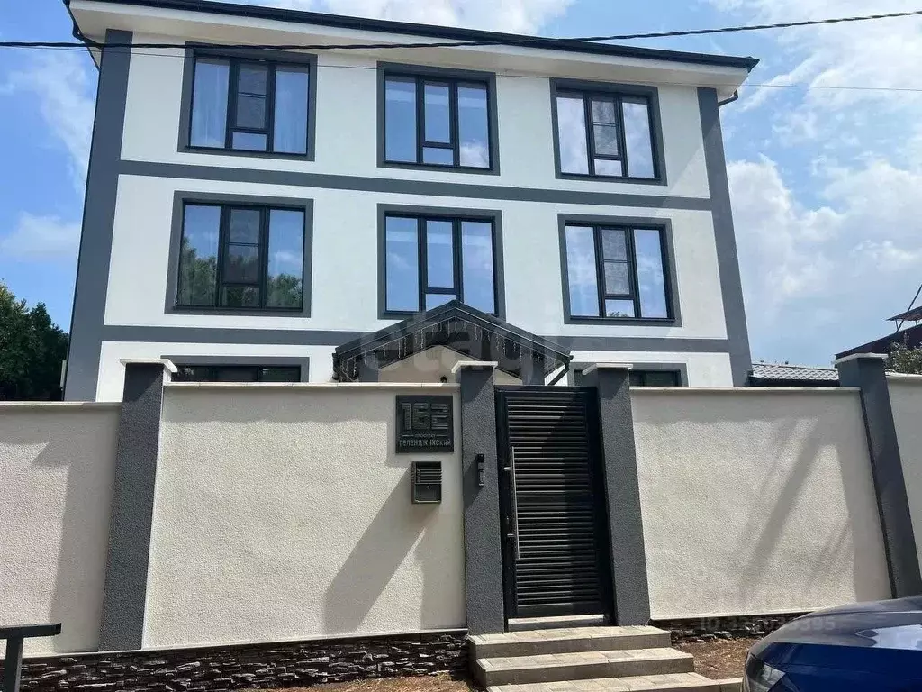 Дом в Краснодарский край, Геленджик  (497 м) - Фото 1