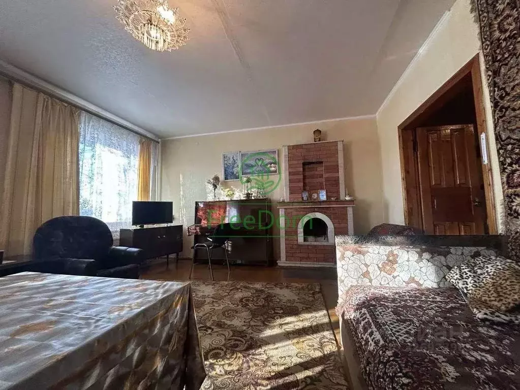 Дом в Белгородская область, Корочанский район, с. Мелихово Центральная ... - Фото 1