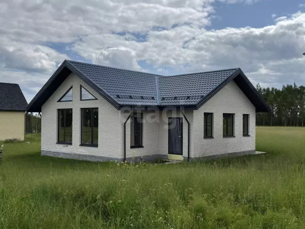 Дом в Тюменская область, Тюмень Якорь садовое товарищество, ул. ... - Фото 1