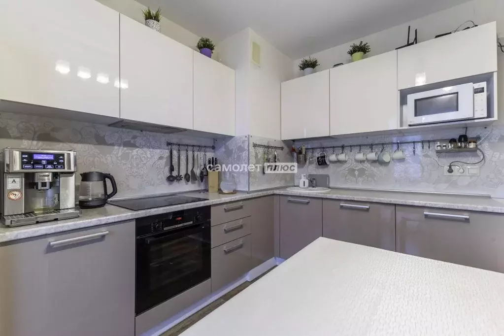 2-к кв. Санкт-Петербург ул. Корнея Чуковского, 3к4 (56.9 м) - Фото 1