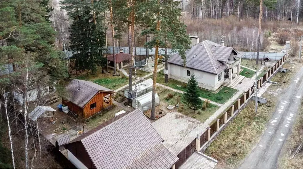 Дом в Свердловская область, Екатеринбург ул. Бориса Штоколова (245 м) - Фото 2