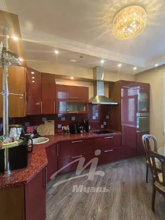 Продается 2-комнатная квартира - Фото 1