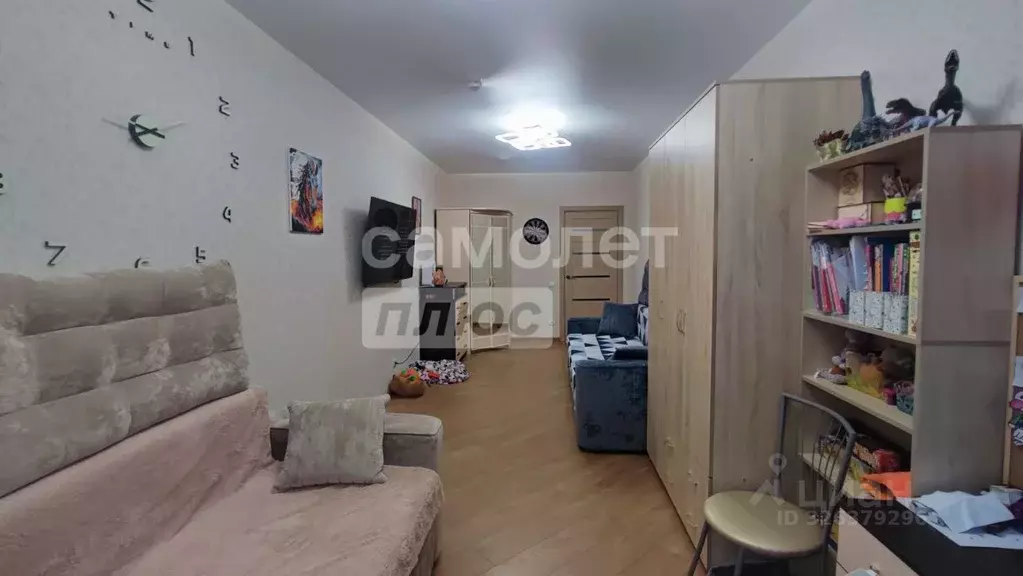 1-к кв. Омская область, Омск ул. Крупской, 13А (46.28 м) - Фото 2