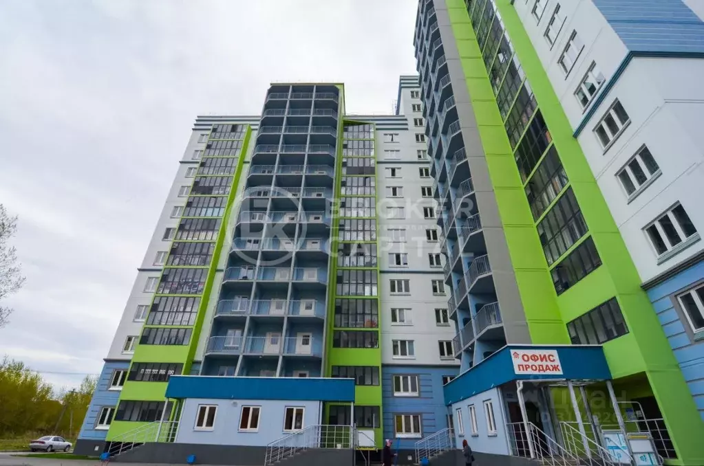 2-к кв. Новосибирская область, Новосибирск ул. Николая Сотникова, 36 ... - Фото 0