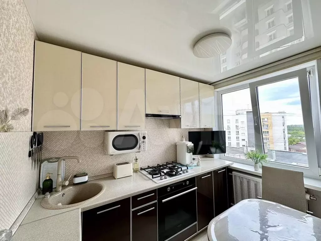 4-к. квартира, 57 м, 9/9 эт. - Фото 1