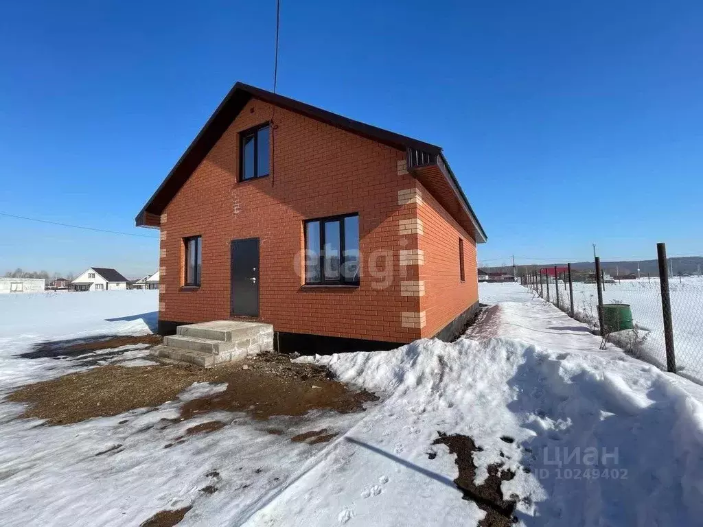 Дом в Башкортостан, Уфа городской округ, д. Самохваловка  (100 м) - Фото 1