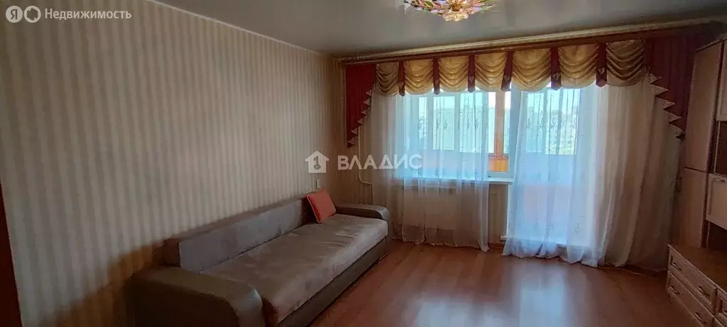 3-комнатная квартира: Тобольск, 10-й микрорайон, 2 (65.1 м) - Фото 0
