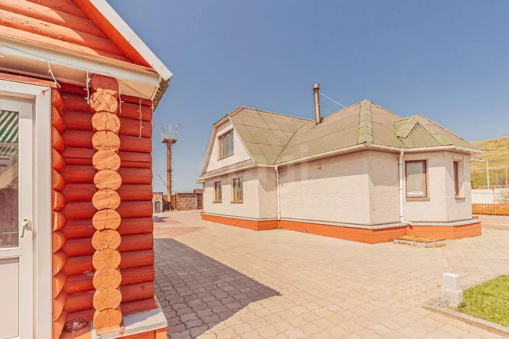 Дом в Сахалинская область, Холмский городской округ, с. Яблочное ул. ... - Фото 1