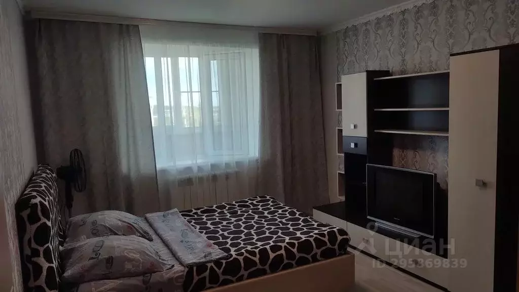 1-к кв. Чувашия, Канаш ул. Свободы, 11 (35.0 м) - Фото 0