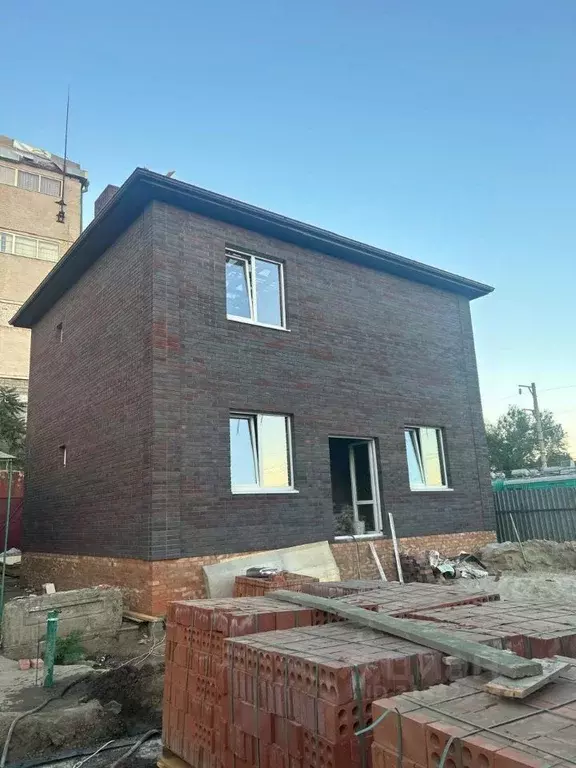 Дом в Ростовская область, Ростов-на-Дону Жлобинский пер. (130 м) - Фото 1