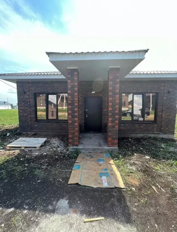 Дом в Башкортостан, Кармаскалинский район, Кабаковский сельсовет, д. ... - Фото 1