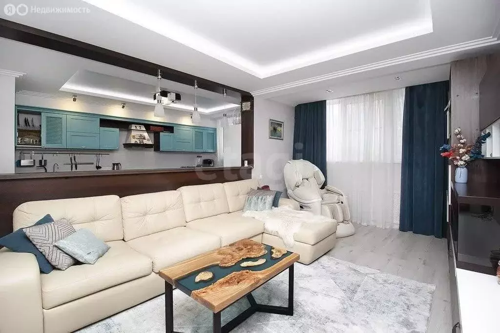 3-комнатная квартира: Казань, Комсомольская улица, 1 (104 м) - Фото 2