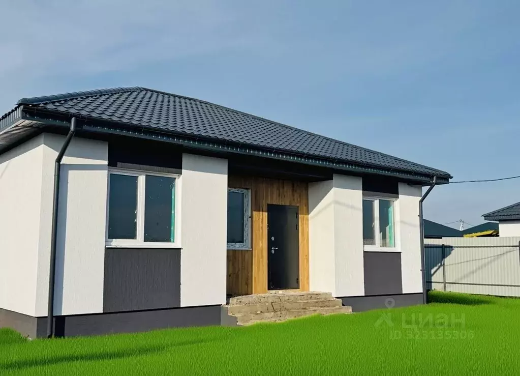 Дом в Свердловская область, Сысертский муниципальный округ, пос. ... - Фото 1