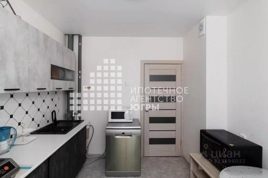 2-к кв. Ханты-Мансийский АО, Ханты-Мансийск ул. Георгия Величко, 15 ... - Фото 2