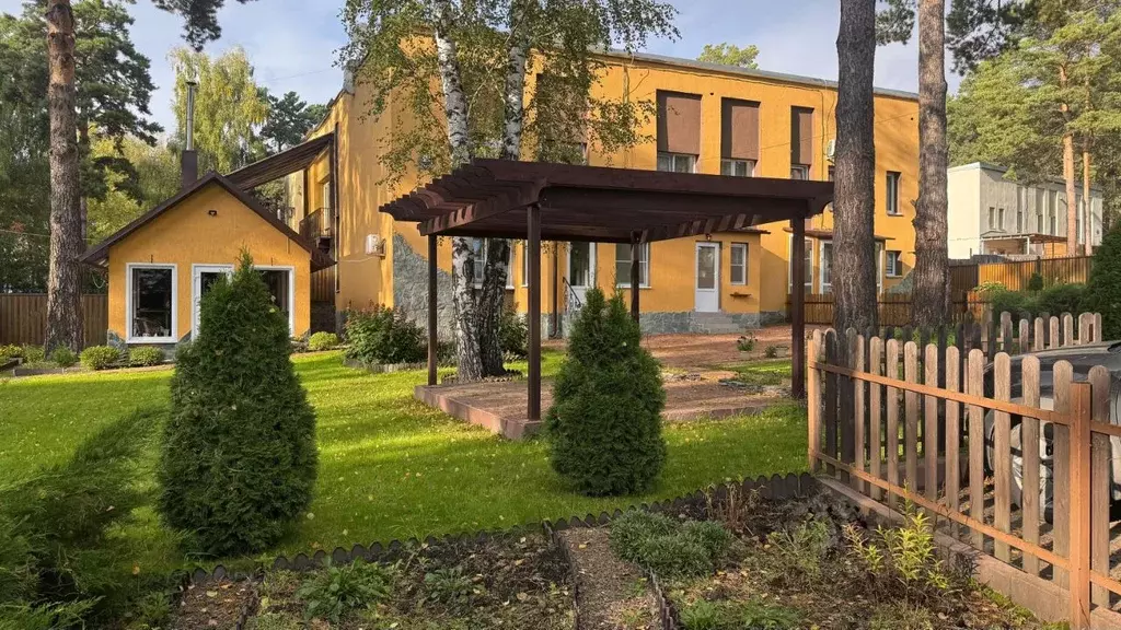 Таунхаус в Кемеровская область, Кемеровский район, с. Елыкаево ул. ... - Фото 2