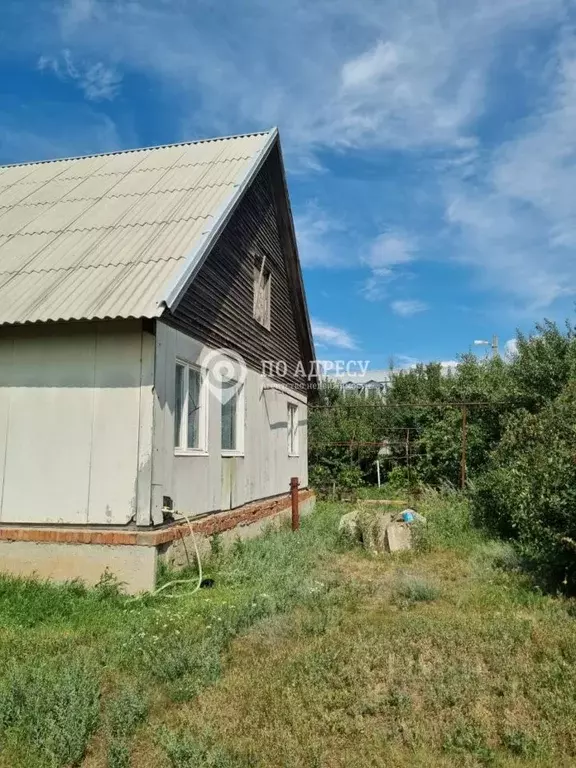 Дом в Саратовская область, Энгельс Студенческая ул., 211А (85 м) - Фото 1