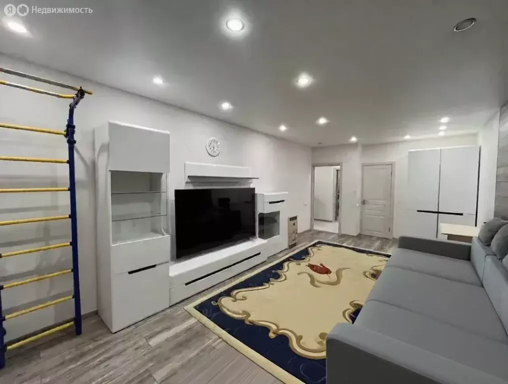 2-комнатная квартира: Казань, улица Адоратского, 1Б (83.6 м) - Фото 1