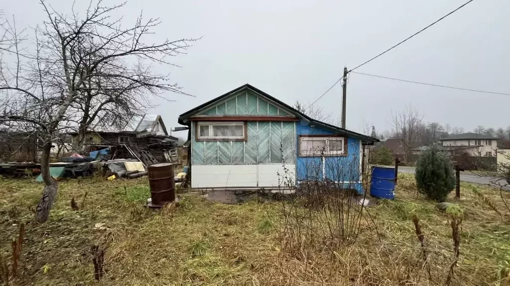 Дом в Ленинградская область, Киришский район, Пчевское с/пос, Типино ... - Фото 1