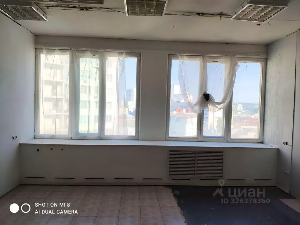 Офис в Саратовская область, Саратов ул. Имени Н.Г. Чернышевского, 153 ... - Фото 1