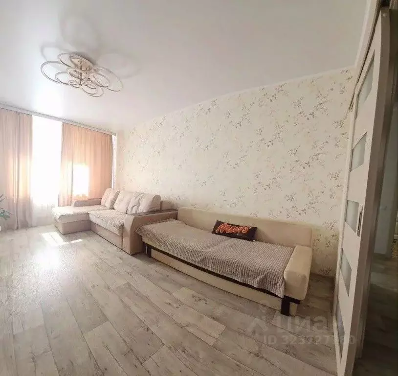 3-к кв. Оренбургская область, Оренбург ул. Аксакова, 28 (63.0 м) - Фото 1