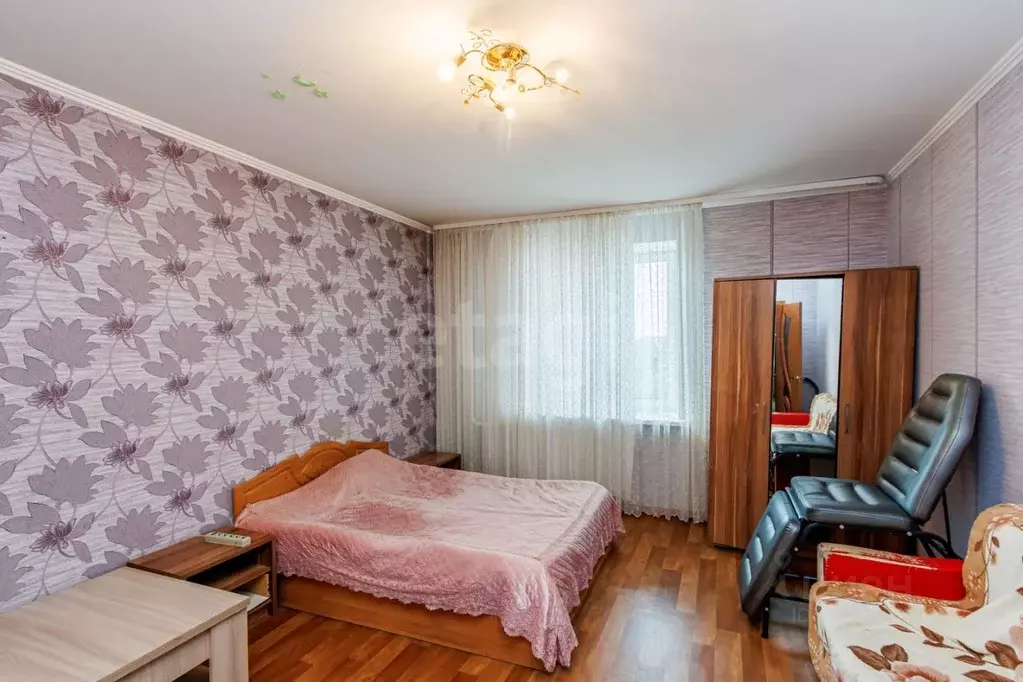 2-к кв. Тюменская область, Тюмень ул. Карла Маркса, 8 (62.9 м) - Фото 1
