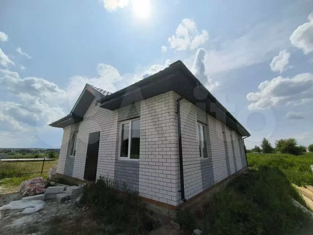 Дом 100 м на участке 6 сот. - Фото 1