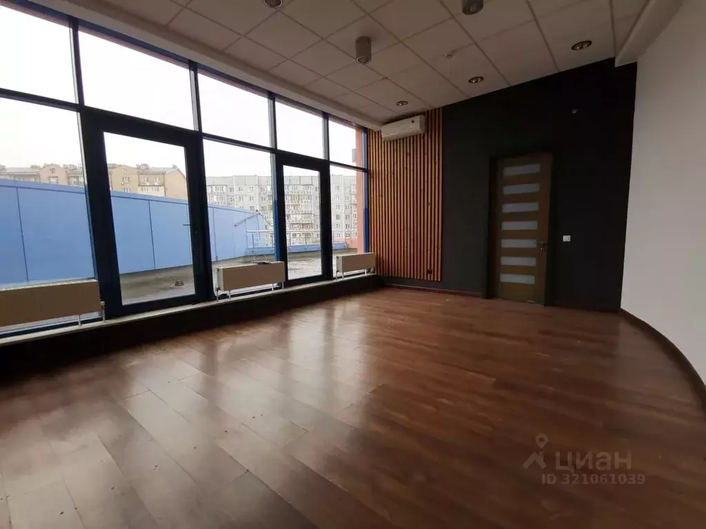 Помещение свободного назначения в Северная Осетия, Владикавказ ... - Фото 1