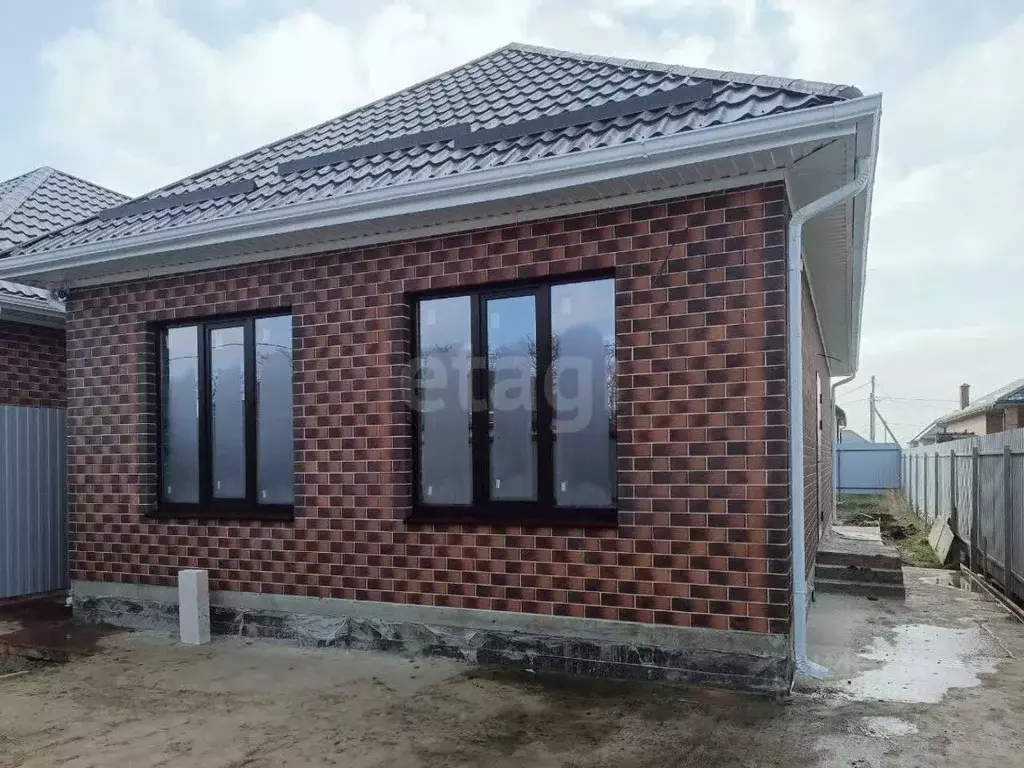 Дом в Краснодарский край, Динской район, Южно-Кубанское с/пос, пос. ... - Фото 2