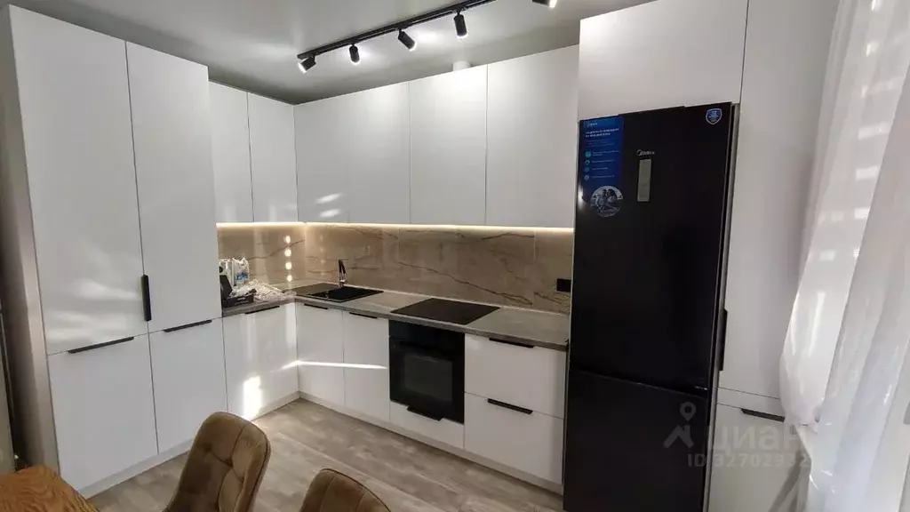 1-к кв. Крым, Симферопольский район, с. Мирное ул. Славы, 50к3 (43.1 ... - Фото 1