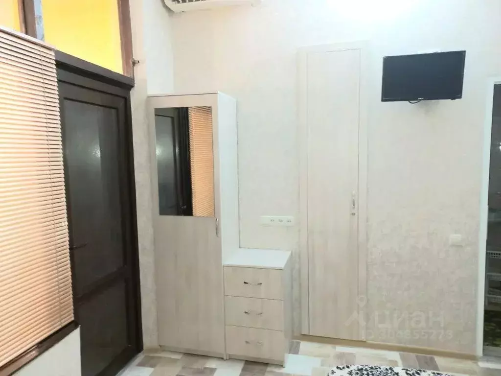 Дом в Крым, Евпатория ул. 8 Марта, 29 (25 м) - Фото 1