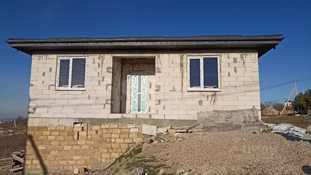 Дом в Крым, Симферополь ул. Василия Горишнего (100 м) - Фото 2