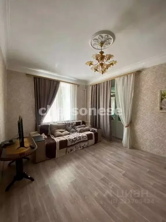 2-к кв. Севастополь ул. Надеждинцев, 5 (58.0 м) - Фото 0