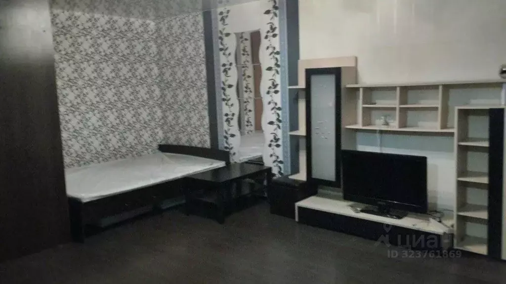 Свободной планировки кв. Свердловская область, Екатеринбург ул. ... - Фото 1