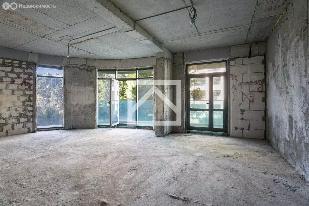 Квартира-студия: Ялта, улица Дражинского, 45А (50.5 м) - Фото 2