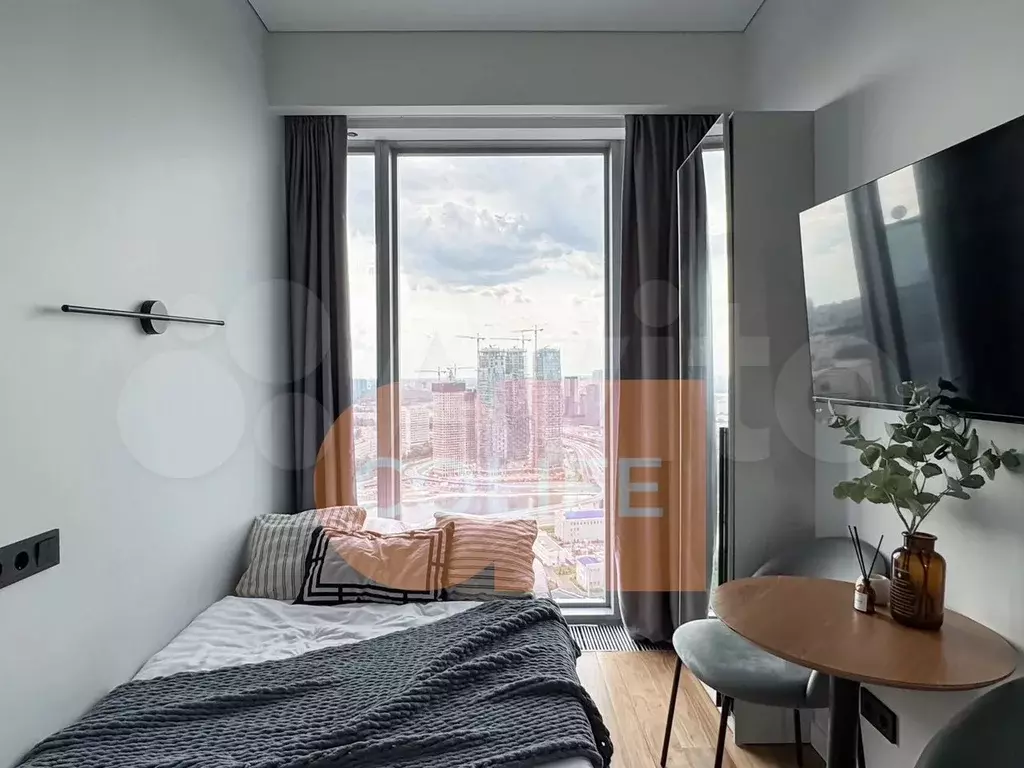 Апартаменты-студия, 13 м, 35/82 эт. - Фото 0