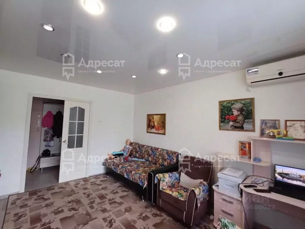 2-к кв. Волгоградская область, Волгоград пос. Сакко и Ванцетти, ул. ... - Фото 1