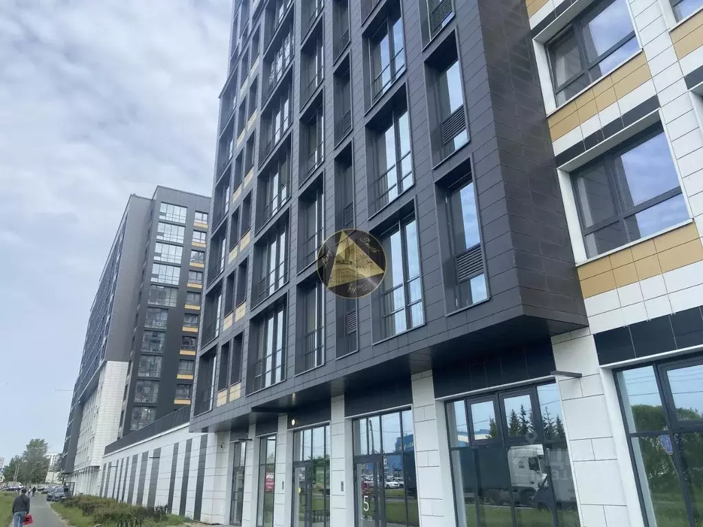 3-к кв. Санкт-Петербург Кубинская ул., 82к3с1 (84.5 м) - Фото 0