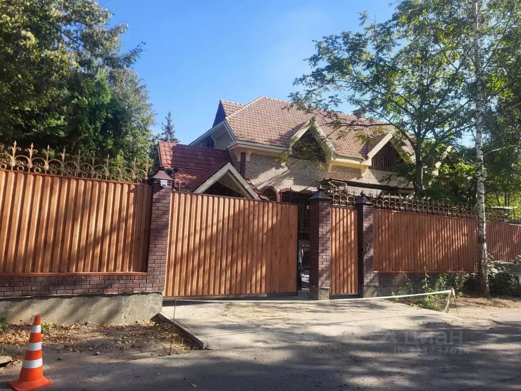 Коттедж в Москва Новогорская ул., 74 (540 м) - Фото 1