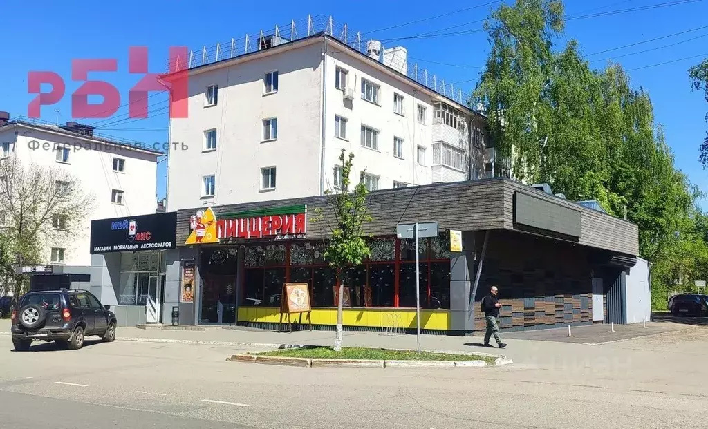 Торговая площадь в Башкортостан, Нефтекамск ул. Ленина, 36 (240 м) - Фото 1