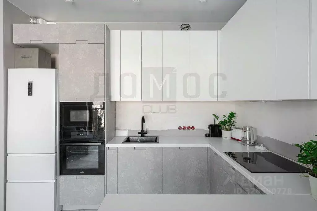 3-к кв. Свердловская область, Екатеринбург ул. Татищева, 136 (78.2 м) - Фото 1