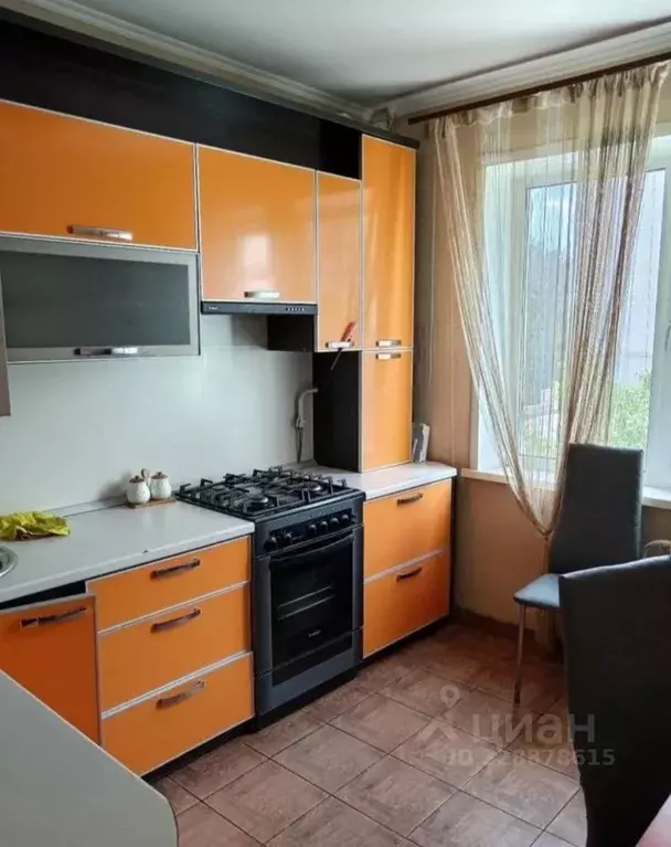 3-к кв. Брянская область, Брянск ул. Брянского Фронта, 10 (65.0 м) - Фото 1