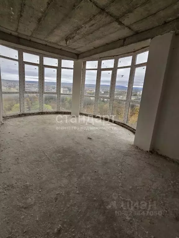 4-к кв. Ставропольский край, Ессентуки Баталинская ул. (190.0 м) - Фото 1